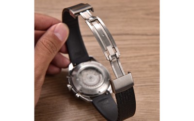 Cut-to-size mosaic-textured FKM rubber watch strap with deployant clasp, 20 mm, Black