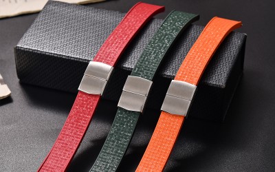 Cut-to-size mosaic-textured FKM rubber watch strap with deployant clasp, 20 mm, Orange